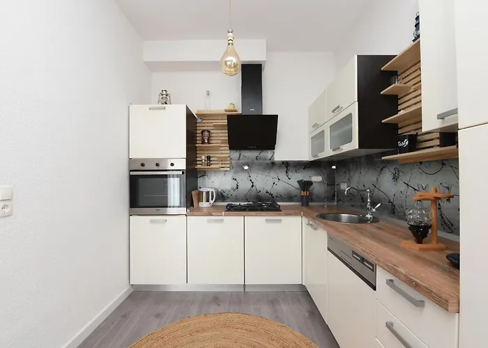 Nicole Διαμέρισμα *