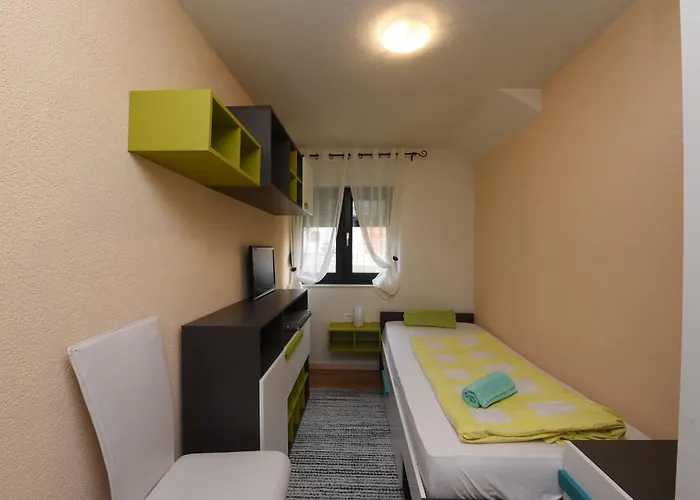 Nicole Apartman